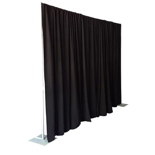 Rideau de scène 10L x 8H velours noir avec support autoportant